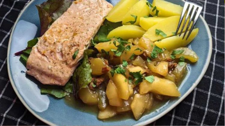 Sommerrezept: Schmorgurken mit Schinkenwürfeln