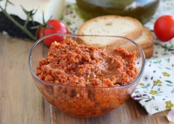 Sonnengetrocknetes Tomaten-Pesto