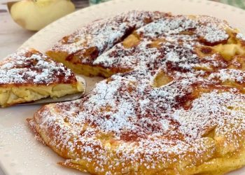 Apfel-Frittata in der Pfanne