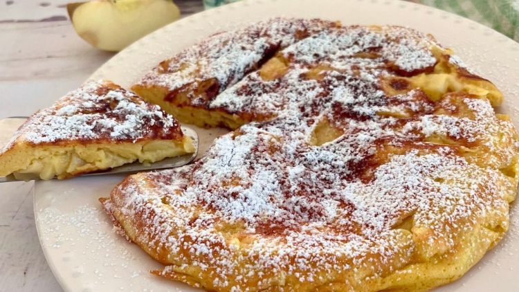 Apfel-Frittata in der Pfanne
