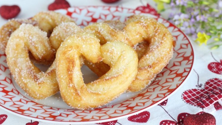 Herz-Churros zum Valentinstag