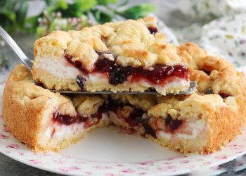 Ricotta Marmelade Streuselkuchen