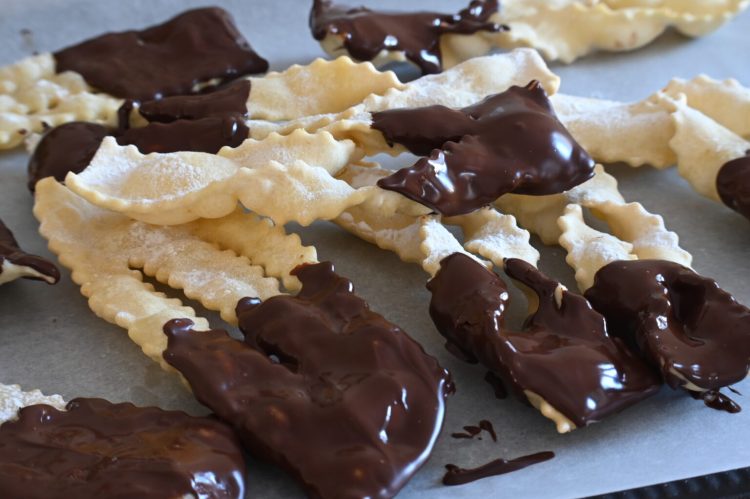 Schokoladen-Chiacchiere