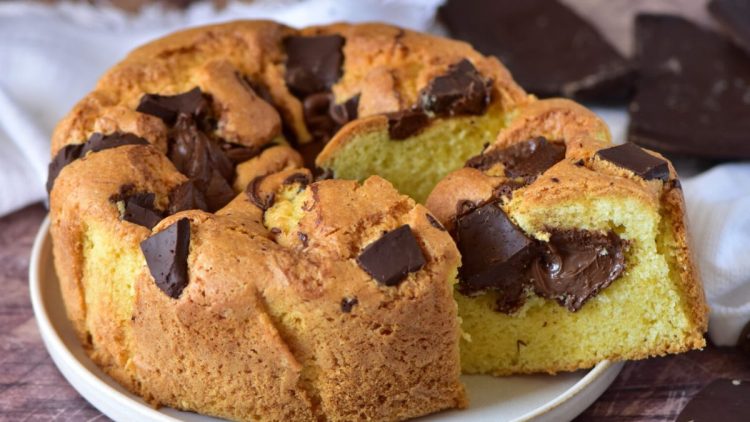 Kuchen mit Schokostückchen