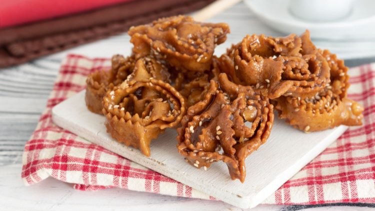 Marokkanische Chebakia (Honig-Sesam-Kekse)