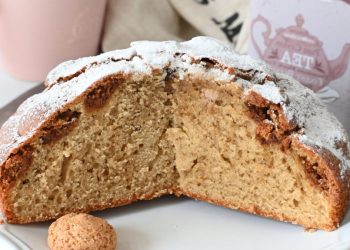 Weicher Amarettikuchen