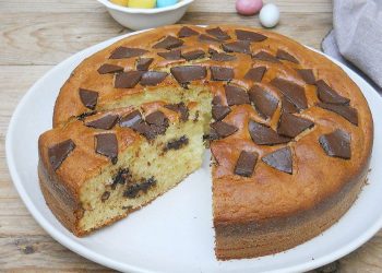 5-Minuten-Schokokuchen mit Osterhasen-Schokolade