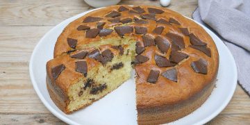 5-Minuten-Schokokuchen mit Osterhasen-Schokolade