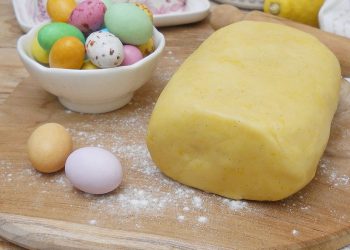 Italienischer Mürbteig für Osterkuchen