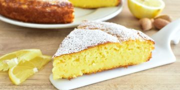 Zitronen Caprese-Torte