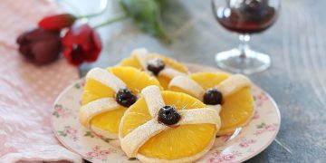 Ananas-Blätterteigtaschen