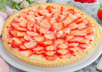 Erdbeer-Crostata mit Puddingfüllung