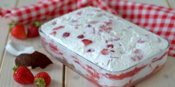 Erdbeer-Kokos-Tiramisu